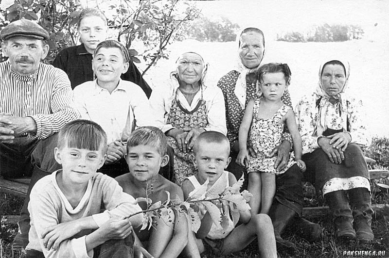 1958 год. Жители с Лычного.