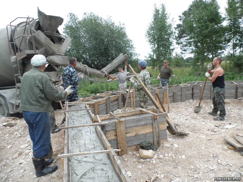 Заливка фундамента 30 июля 2013 год